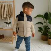 🤍 L’allure chic au masculin 🤍
Doudoune sans manches HUGO : un essentiel confortable, moderne et plein de style pour accompagner les journées d’automne 🍂

Disponible en boutique et www.fideleauxmarques.fr 🧸

#FideleAuxMarques #HUGOkids #ModeGarçon #LookGarçon #KidsFashion #ChicEnfant #ModeEnfant #StyleGarçon #kidsluxury